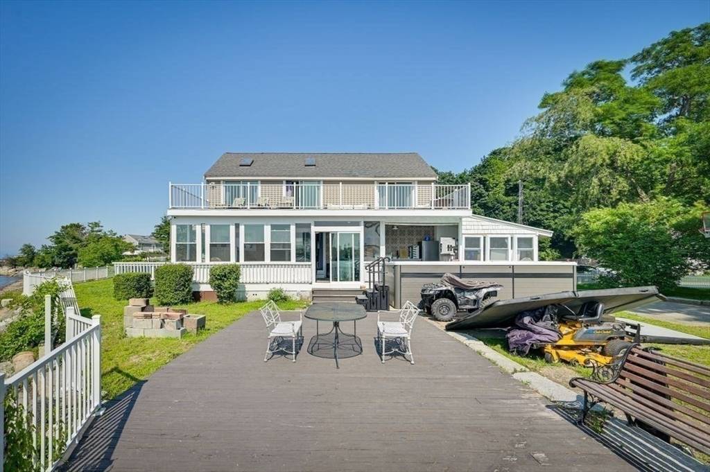 Weymouth, MA 02191,104 Kings Cove Beach Road