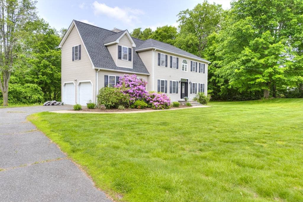 Ludlow, MA 01056,233 Munsing St