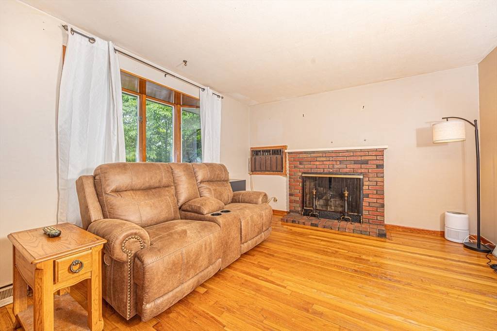 Randolph, MA 02368,30 Fitzgerald St