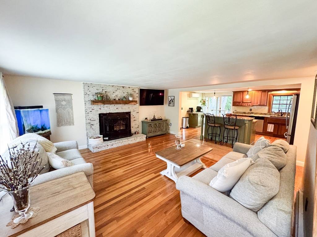 Paxton, MA 01612,15 Whitney Dr
