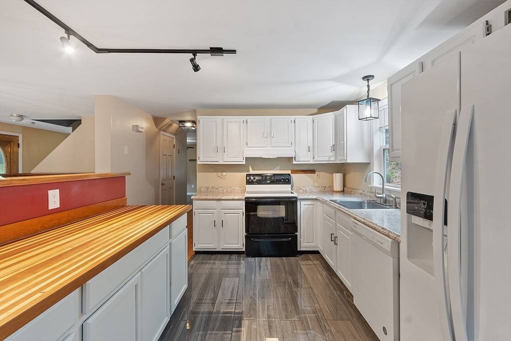 Townsend, MA 01469,156 Barker Hill Road