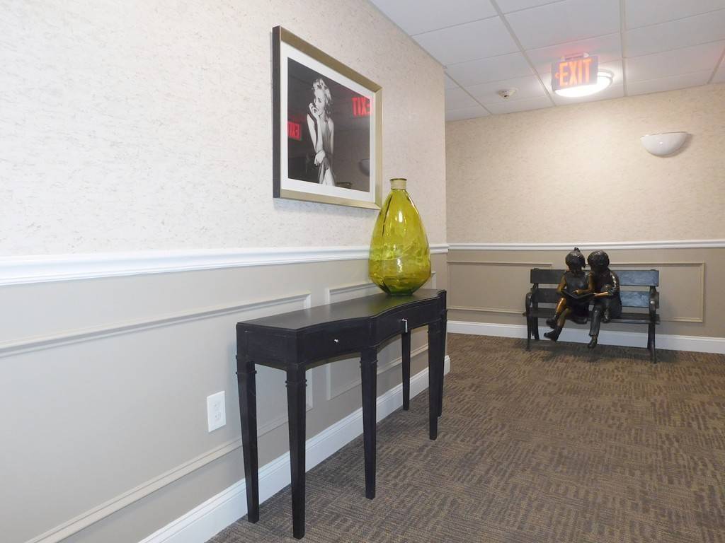 Boston, MA 02132,446 Belgrade Ave #206