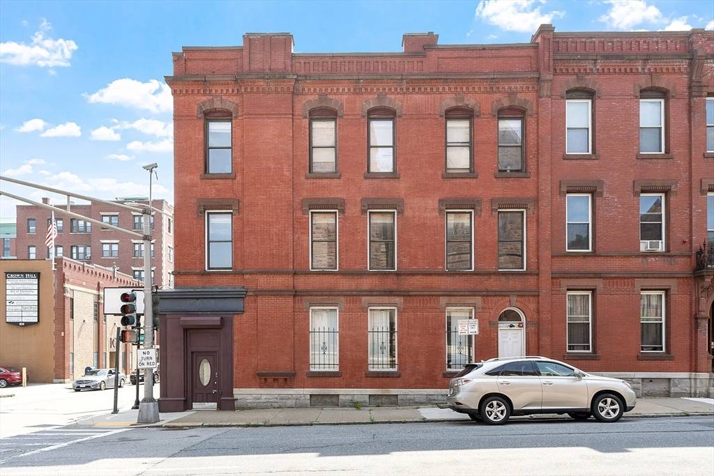 Worcester, MA 01609,104 Pleasant St