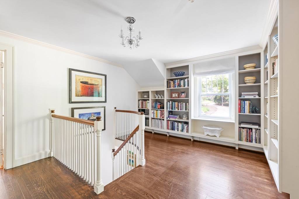 Sherborn, MA 01770,20 Lake Street
