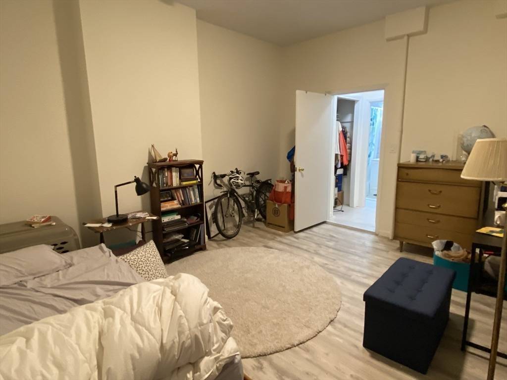 Somerville, MA 02143,48 Highland Ave #2