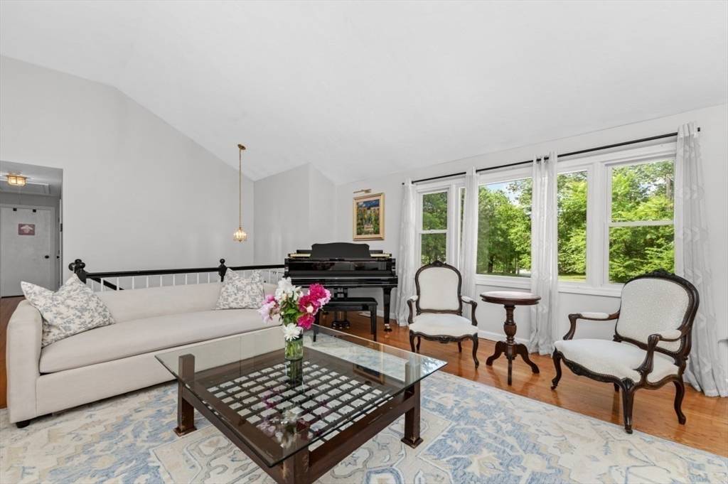 Concord, MA 01742,246 Prairie St