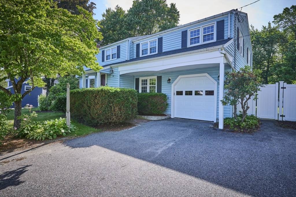 Burlington, MA 01803,10 Locust St