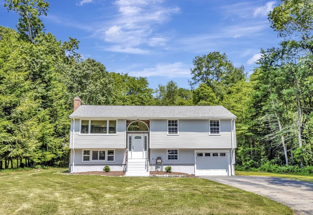 Norton, MA 02766,4 Gary Road