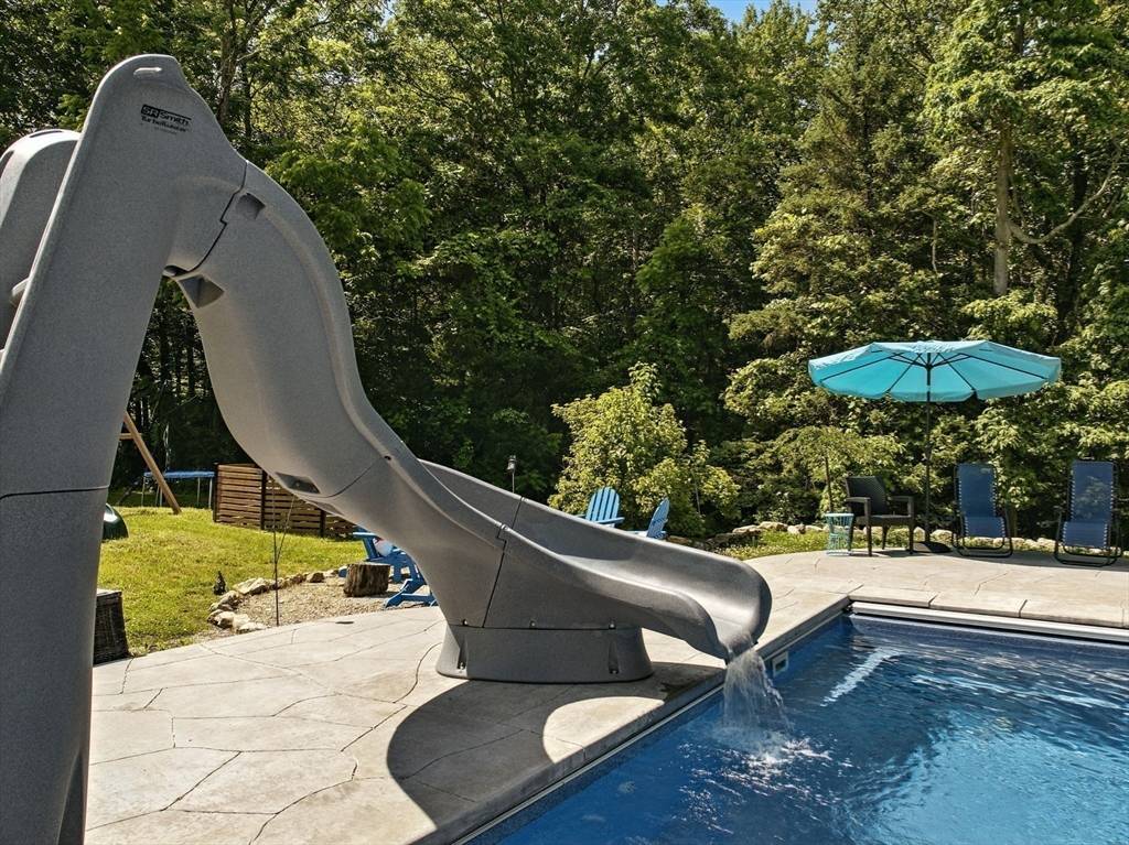 Hopkinton, MA 01748,180 Ash Street