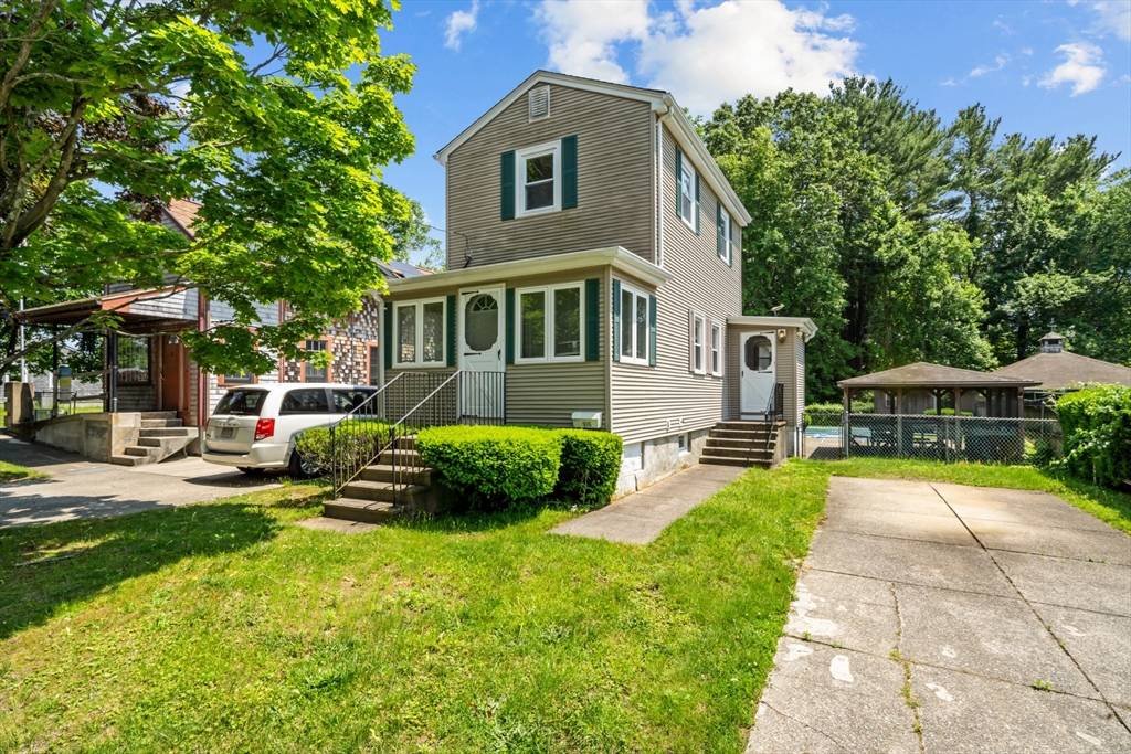 New Bedford, MA 02745,916 Bristol St