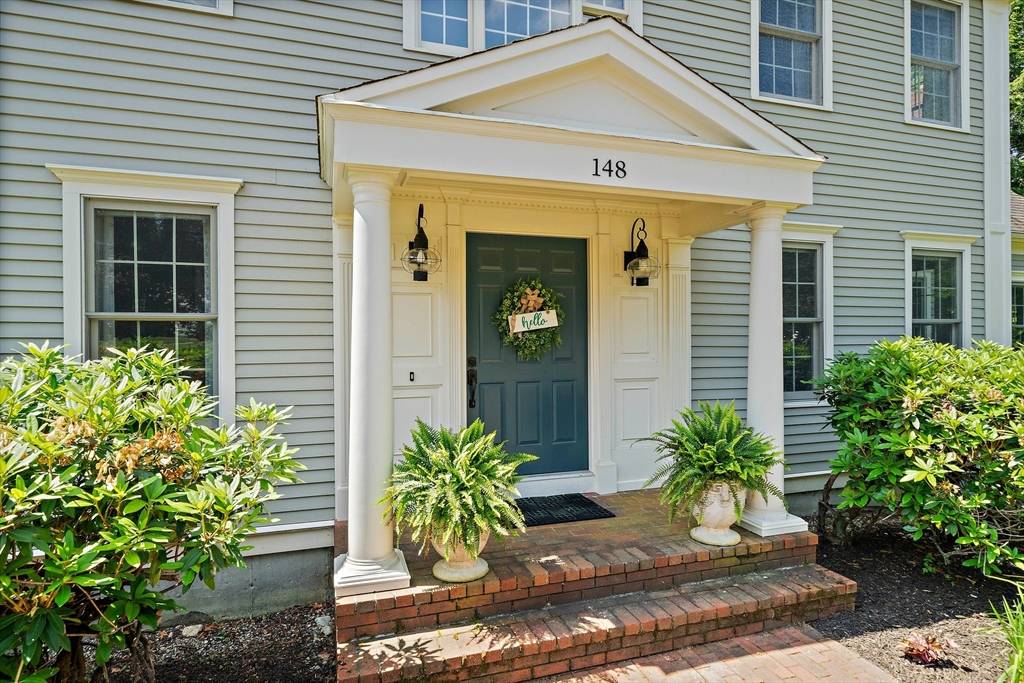Hanover, MA 02339,148 Old Schoolhouse Ln