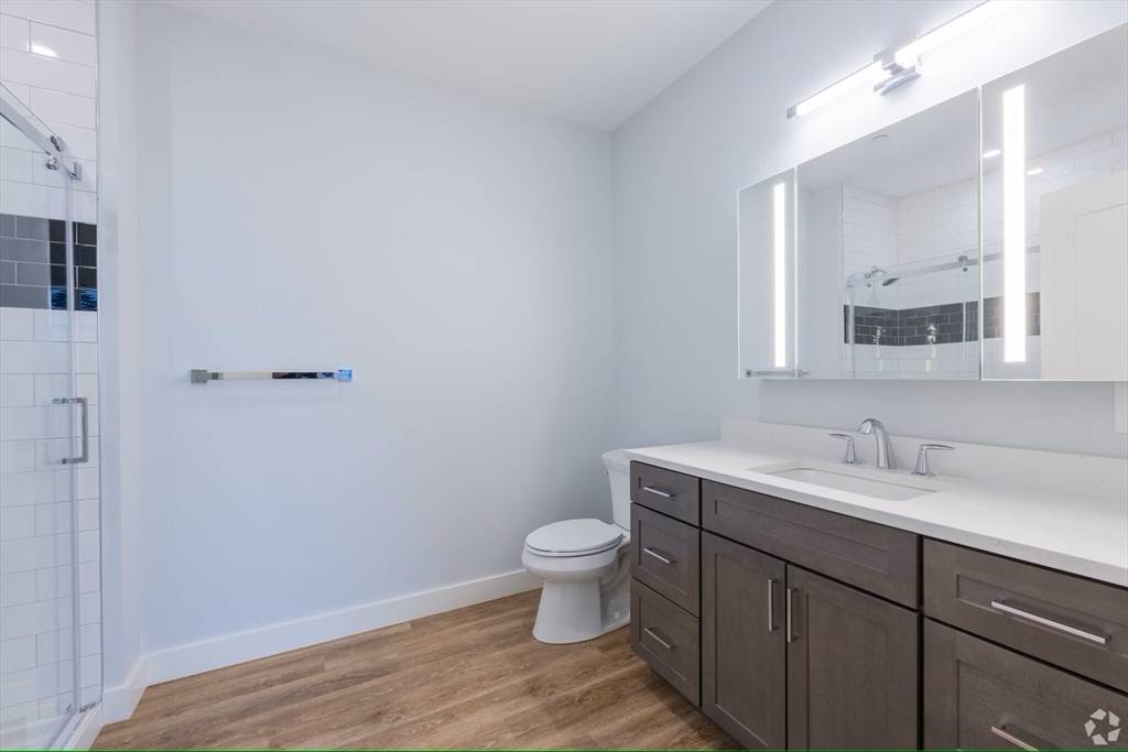 Natick, MA 01760,21 Summer Street #201