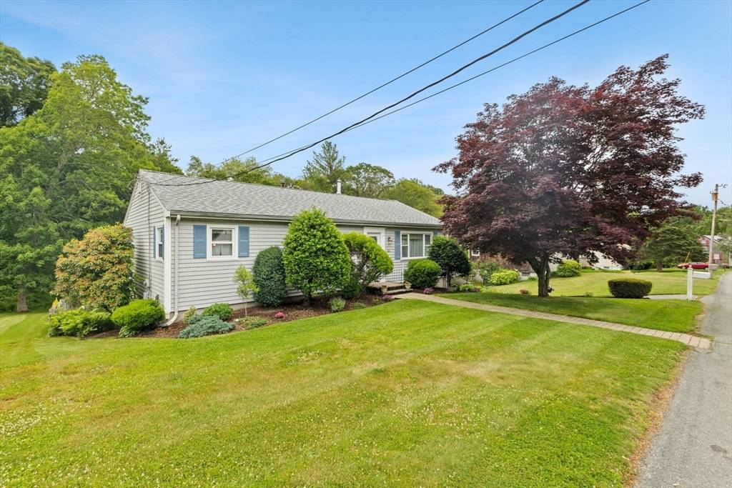 Swansea, MA 02777,114 Cypress Dr
