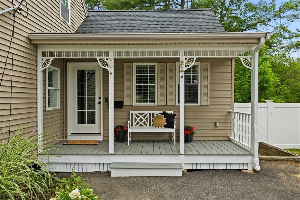 West Bridgewater, MA 02379,45 S Elm St