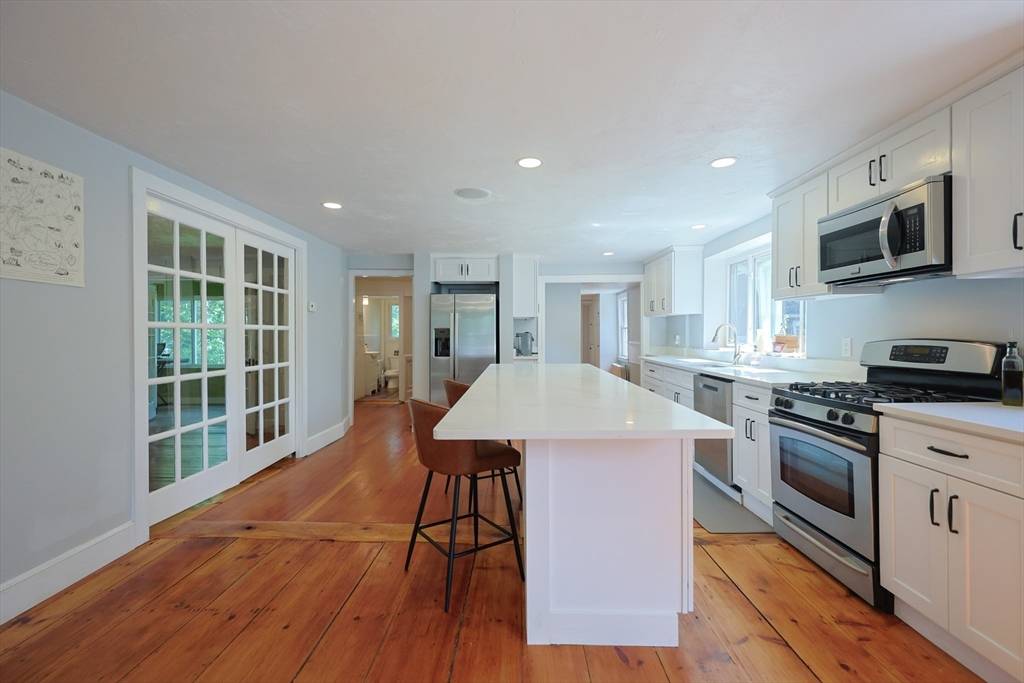 East Bridgewater, MA 02333,329 Central St