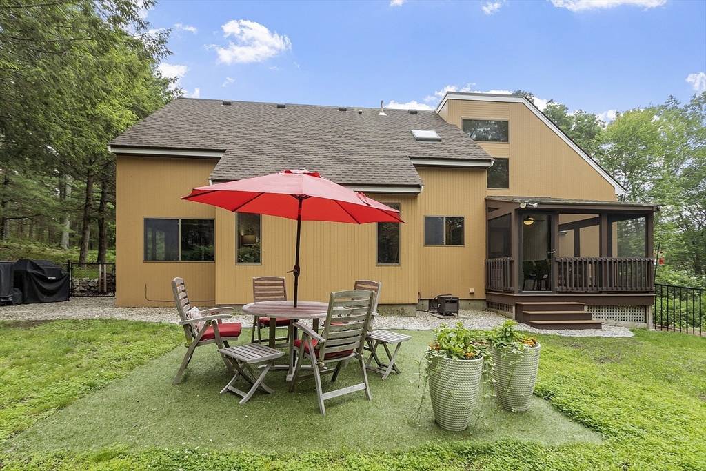 29 Oak Knoll Road Carlisle, MA 01741