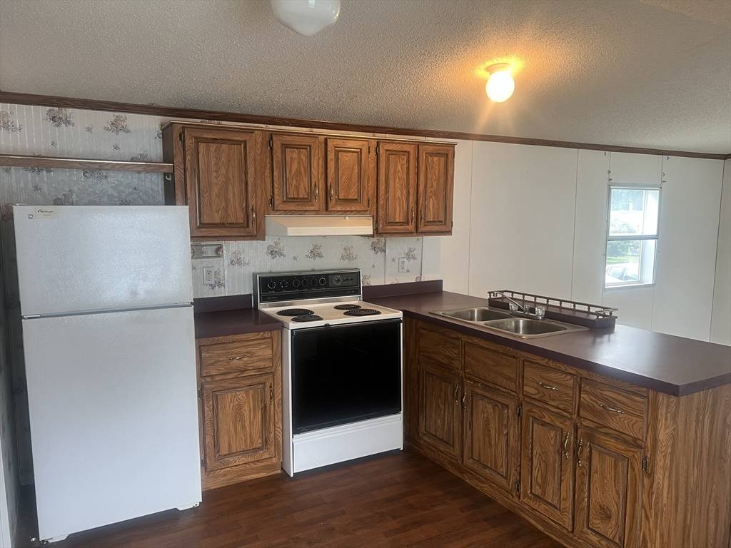 Auburn, MA 01501,751 Washington St #33