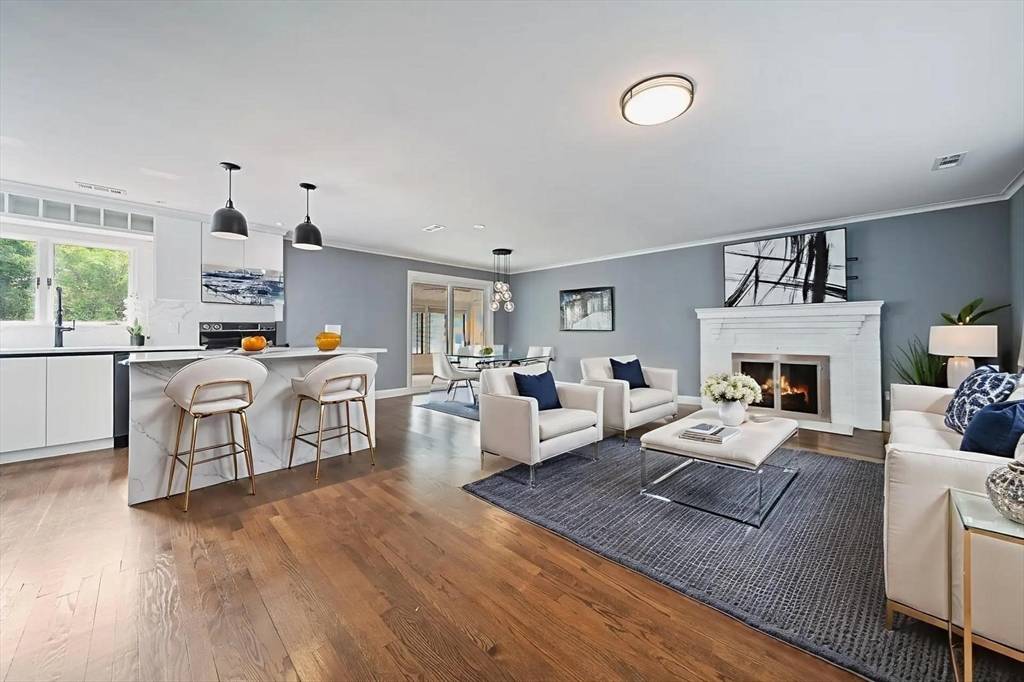 Saugus, MA 01906,123 Walnut St