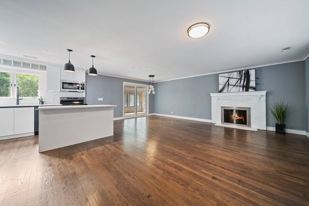 Saugus, MA 01906,123 Walnut St