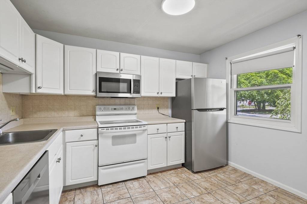 Shrewsbury, MA 01545,2-4 Founders Road