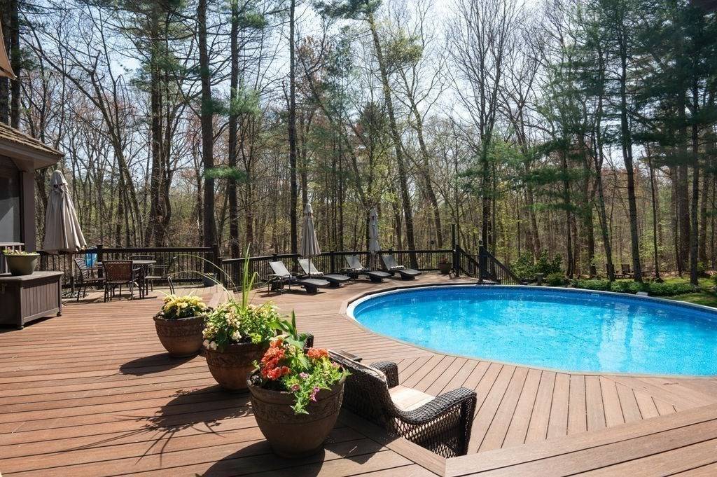 Rowley, MA 01969,30 Christa Drive