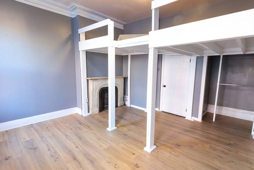 Boston, MA 02118,241 Northampton Street #3