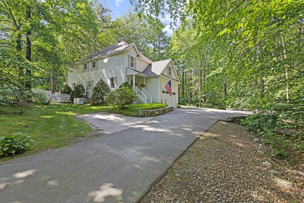 Haverhill, MA 01832,37 Village Woods Road