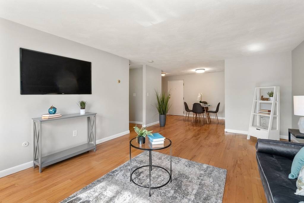 Somerville, MA 02145,84 Grant St #12