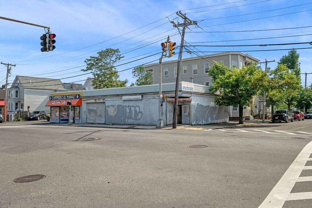 Lynn, MA 01905,101 Commercial St