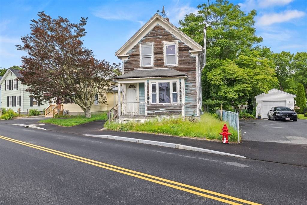 Taunton, MA 02780,39 Shores St