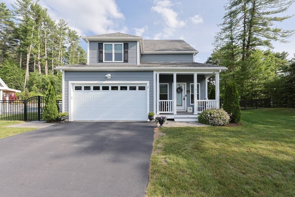 Upton, MA 01568,1 Summers Circle