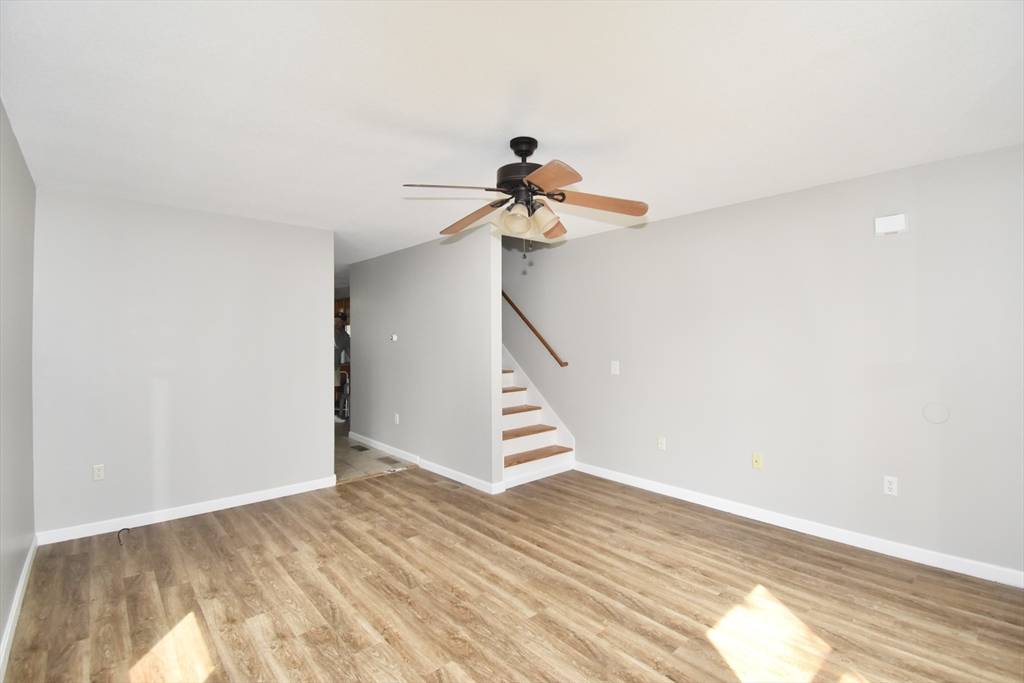 Springfield, MA 01104,581-583 Armory St