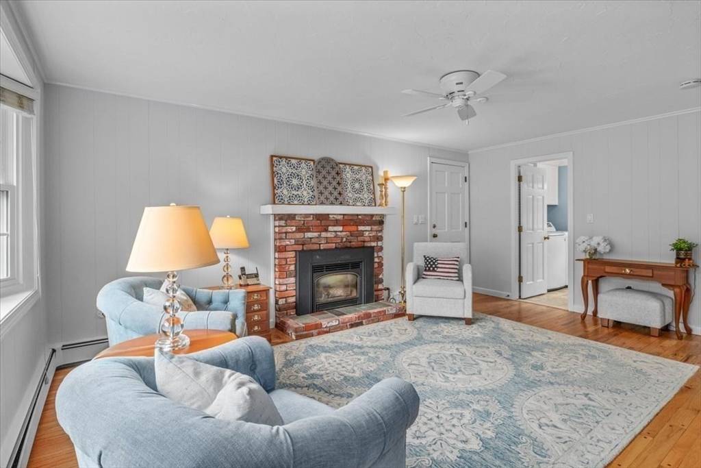 24 Stagecoach Medfield, MA 02052