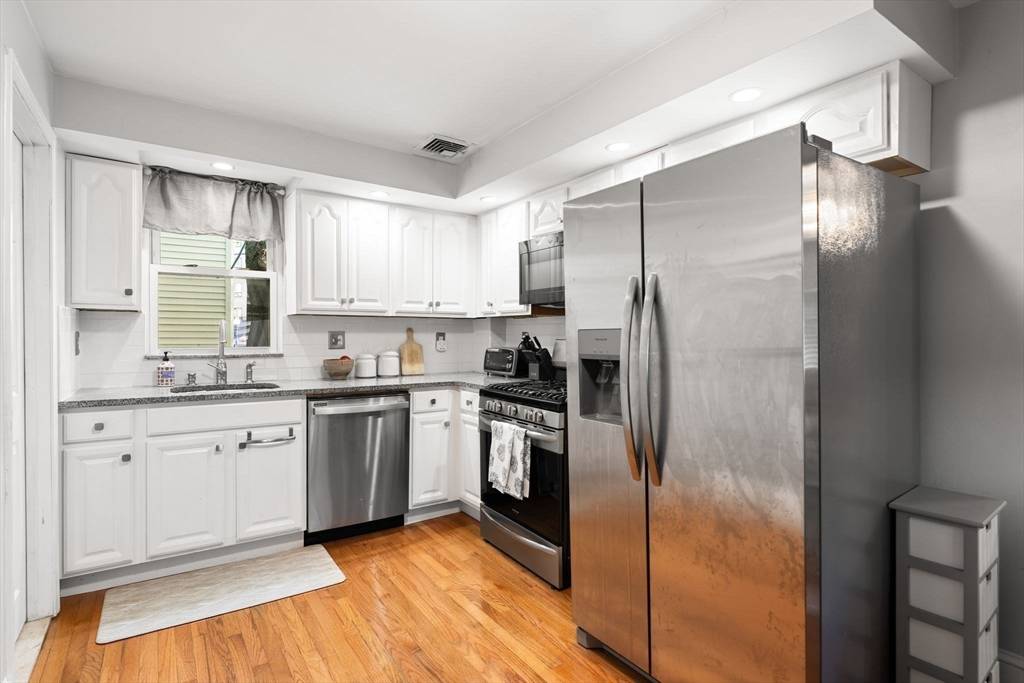 Somerville, MA 02145,5 Hinckley St #2