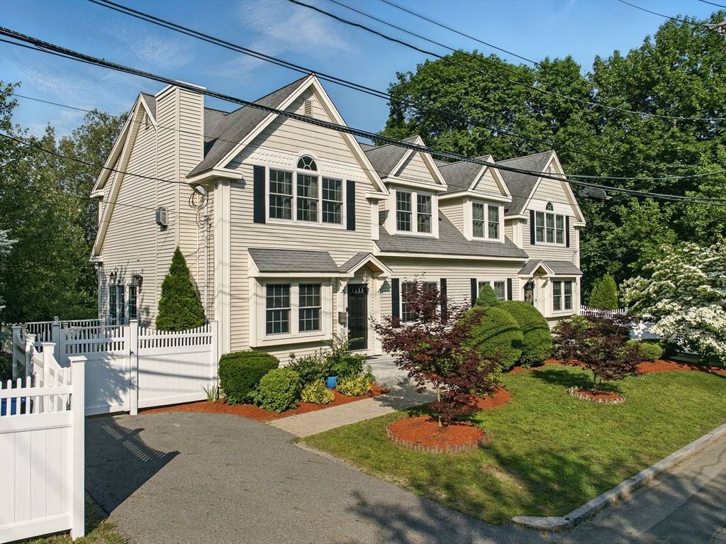 Reading, MA 01867,2 John St #2