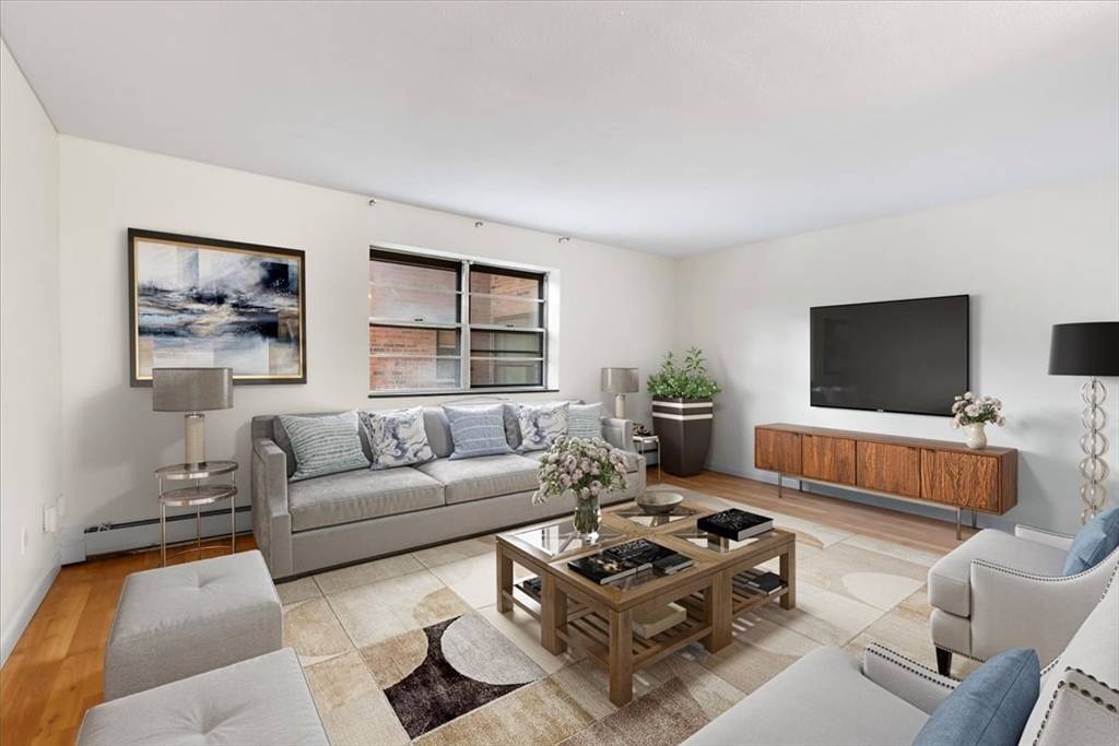 Boston, MA 02132,4925 Washington St #304