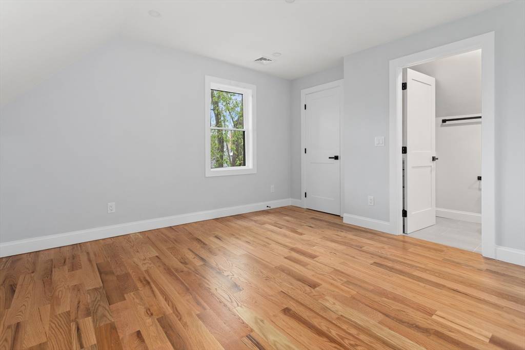Somerville, MA 02144,36 Burnside Ave #2