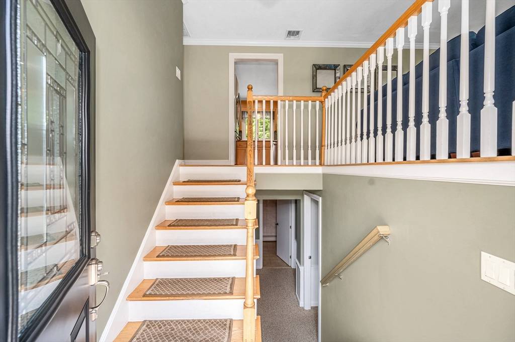 Burlington, MA 01803,10 Shea Cir