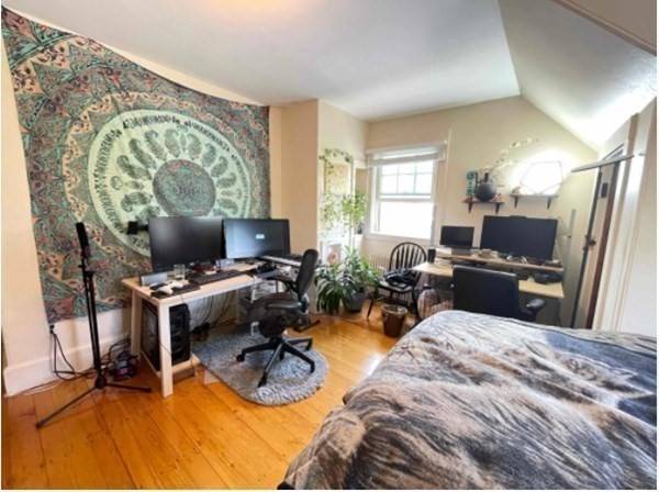 Boston, MA 02135,122A Englewood Avenue #4