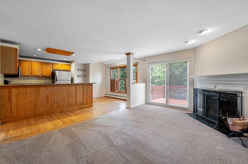 14 Midgley Ln Worcester, MA 01604