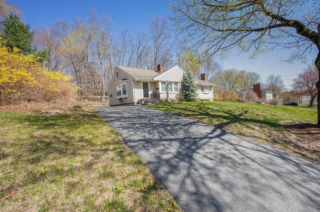 Chelmsford, MA 01824,5 Northgate Rd