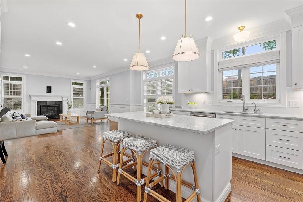 22 Willow Park Wellesley, MA 02481