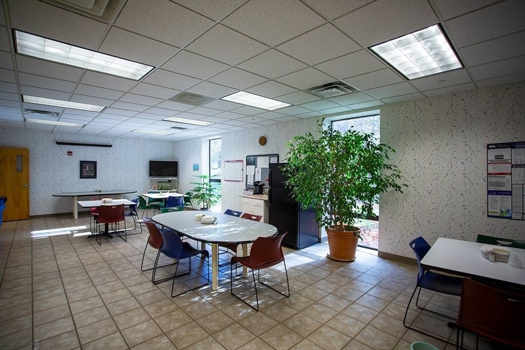 Littleton, MA 01845,11 Beaver Brook Road