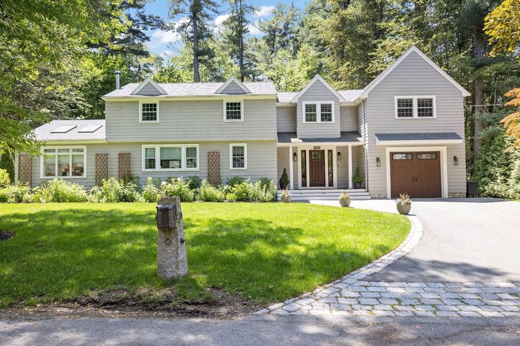 Lexington, MA 02421,24 Constitution Road