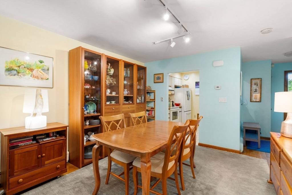 Watertown, MA 02472,27 5th Ave #27