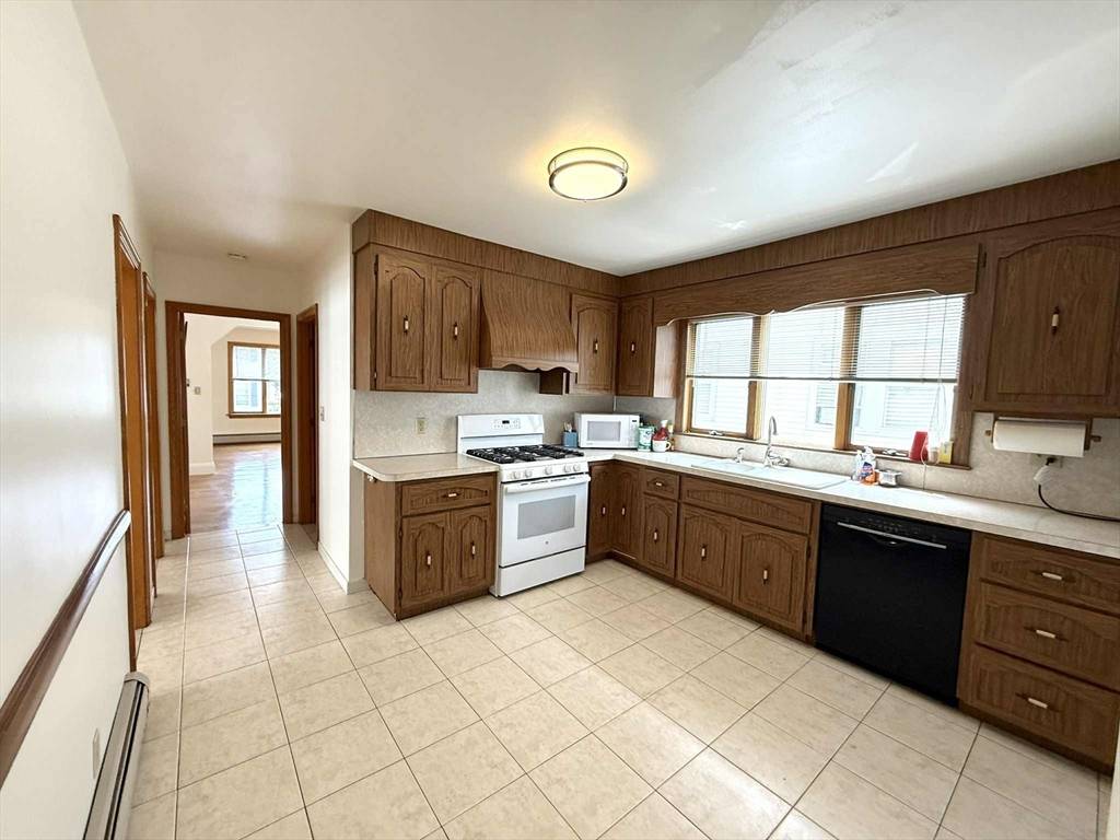 Everett, MA 02149,52 Luke Rd. #1