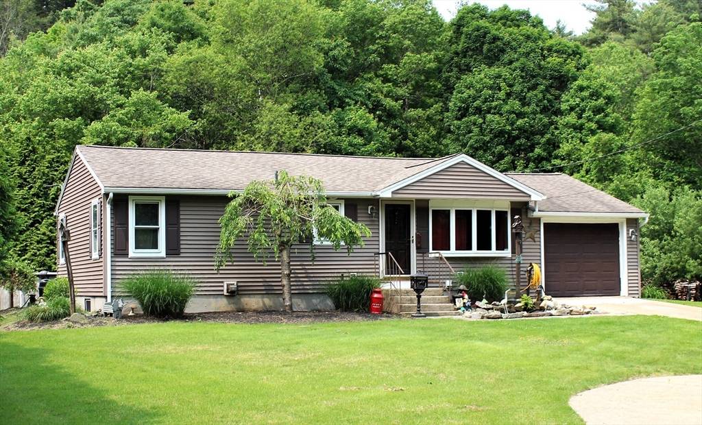 Brimfield, MA 01010,155 Old Palmer Rd