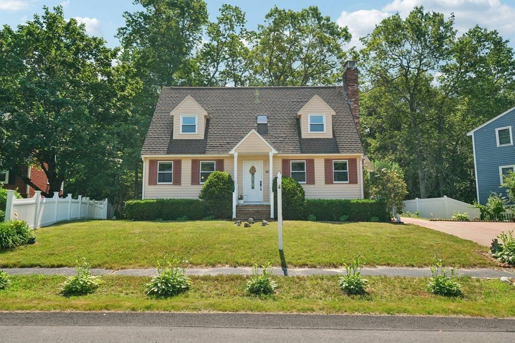 Lowell, MA 01854,71 Constance Dr