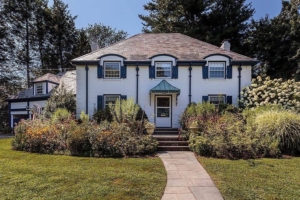 Belmont, MA 02478,244 Clifton Street