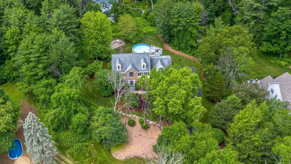 Easton, MA 02356,60R Poquanticut Ave